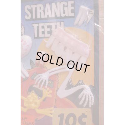 画像3: STRANGE TEETH ガチャ台紙