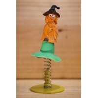 WITCH JUMPING TOY