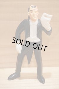 SUPER MONSTRUOS PVC 【M】