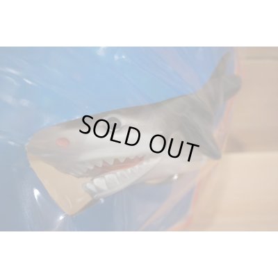 画像6: サメ 手おどり