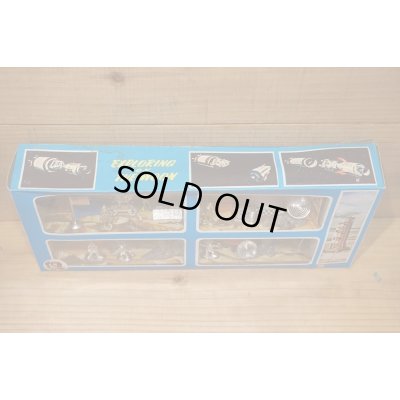 画像5: EXPLORING ON THE MOON