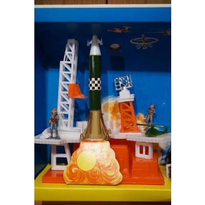 画像3: ROCKET LAUNCHING