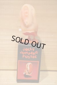 JOLLY JUMPING PUSSIE 【A】