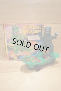 UNIVERSAL DINOSAURS