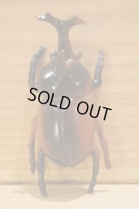 カブトムシ ソフビバッジ