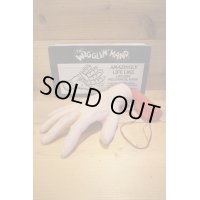THE WIGGLIN’HAND
