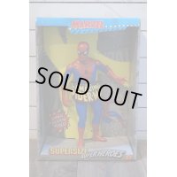 SUPERSIZE SUPER HEROES