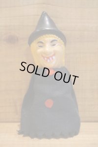 WITCH FINGER PUPPET