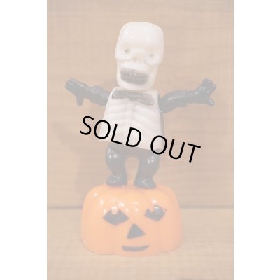 画像1: Skull Push Puppet