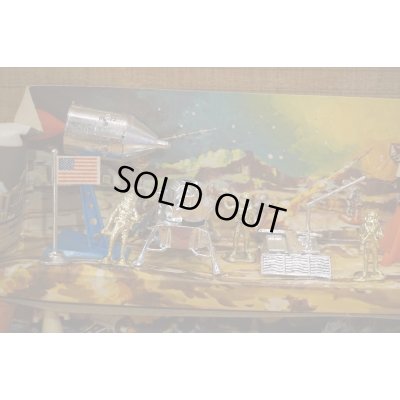 画像5: EXPLORING ON THE MOON 【B】