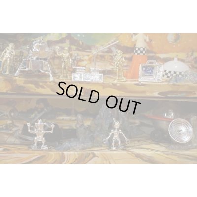 画像9: EXPLORING ON THE MOON 【B】