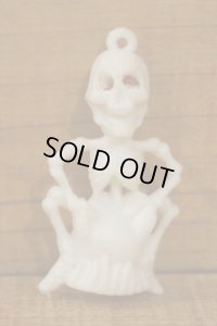 プラ製 SKULL チャーム【茶】 