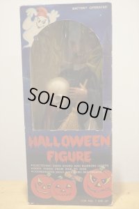 HALLOWEEN FIGURE