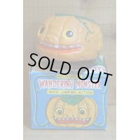 WANDERING MONSTER【B2】