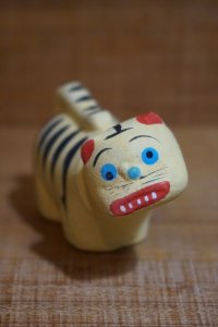 陶器製 トラの置物