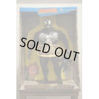 SUPERSIZE SUPER HEROES