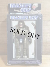 MASTER COP