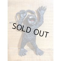 ゴム製 ヘビを掴むキングコング【C】