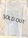 DRODD R×G×N Tシャツ【ステッカー付】