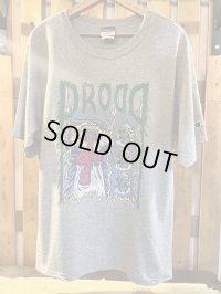 DRODD R×G×N Tシャツ【ステッカー付】