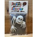 PEEPING SKELETON