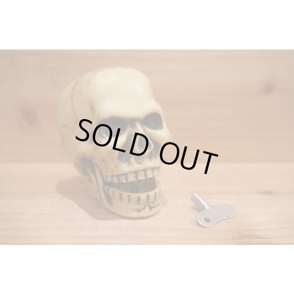 画像5: ソフビ製 笑うドクロ (5)