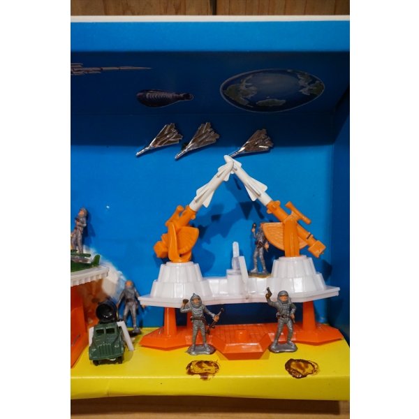 画像4: ROCKET LAUNCHING (4)