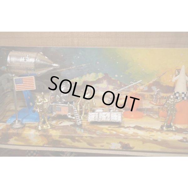 画像6: EXPLORING ON THE MOON 【A】 (6)