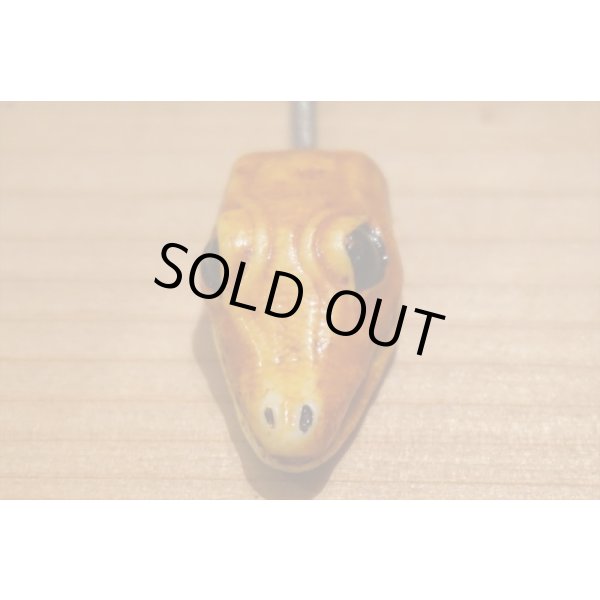 画像4: ワニ型 秘宝館 キーホルダー 【1】 (4)