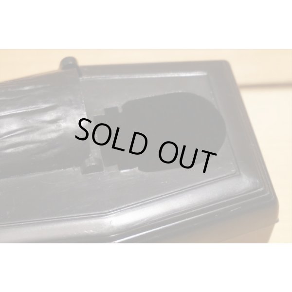 画像9: CLOCKWORK COFFIN BANK  (9)