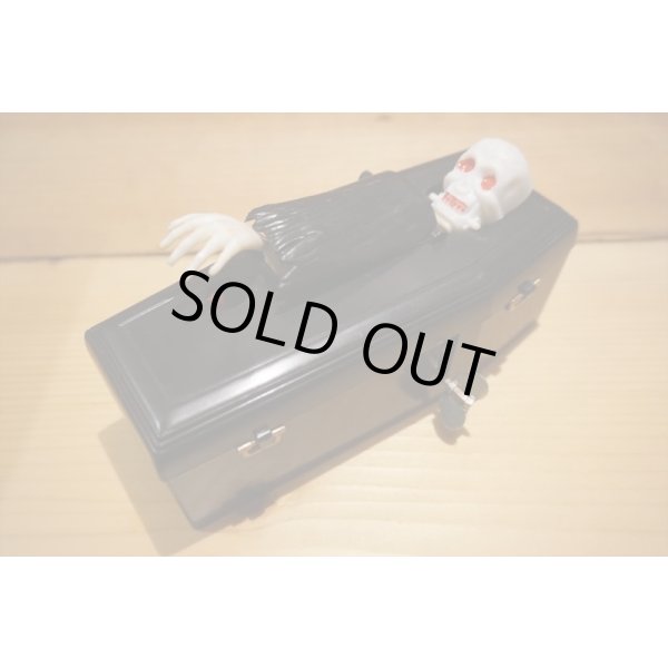 画像5: CLOCKWORK COFFIN BANK  (5)