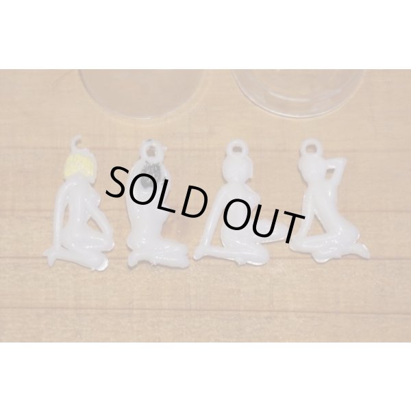 画像5: ガチャガチャ ヌード ミニチャーム セット (5)