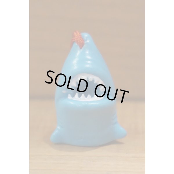 画像4: サメ ソフビ 根付【5】 (4)