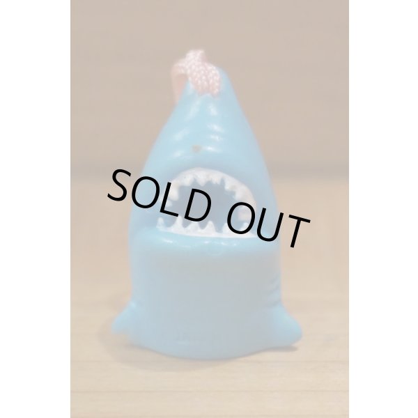 画像4: サメ ソフビ 根付【2】 (4)