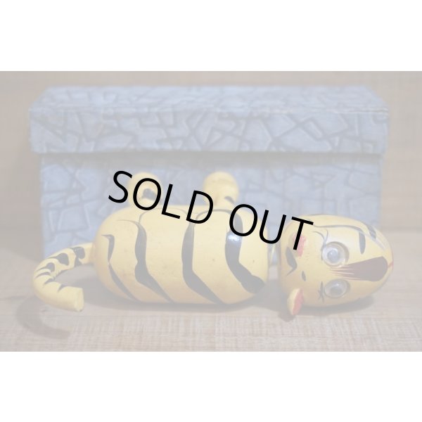 画像4: 木製 首振り トラ【B】 (4)