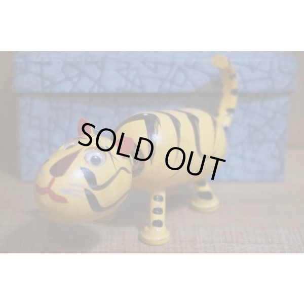 画像3: 木製 首振り トラ【A】 (3)