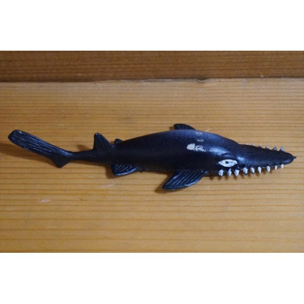画像3: ゴム製 ノコギリサメ【O】 (3)