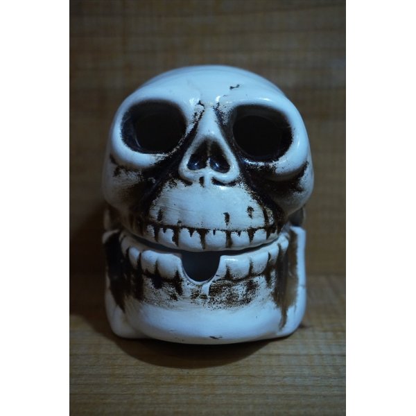 画像1: SKULL 陶器製 灰皿 (1)