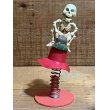 画像1: SKULL JUMPING TOY【A】 (1)