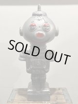 画像: 詳細不明 ロボット ポリ人形