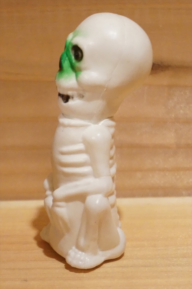 画像: SKULL CANDY CONTAINER