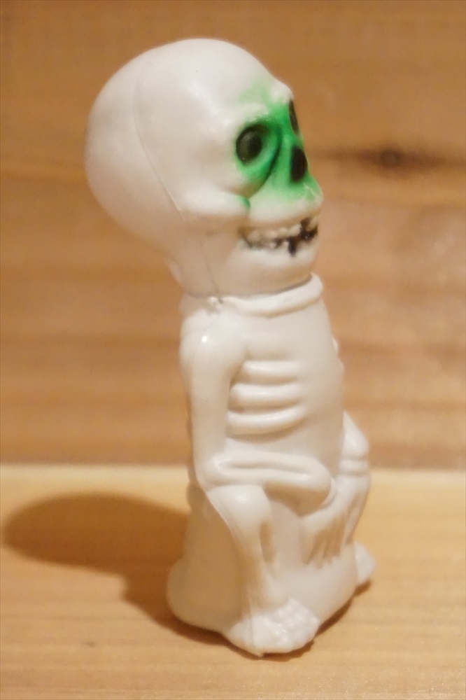 画像: SKULL CANDY CONTAINER