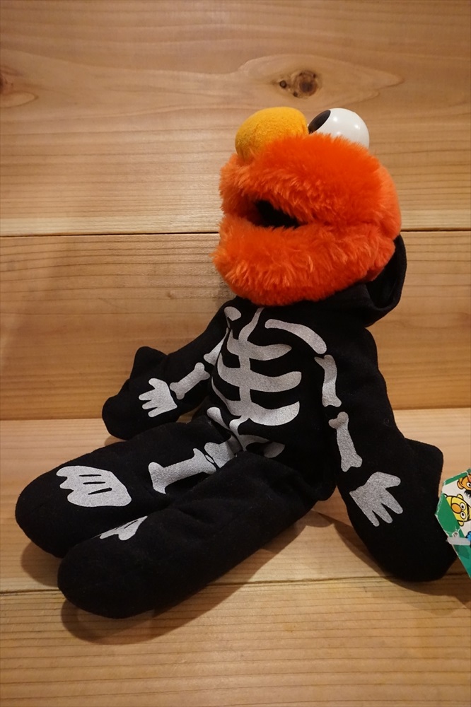 画像: SKELETON ELMO PLUSH