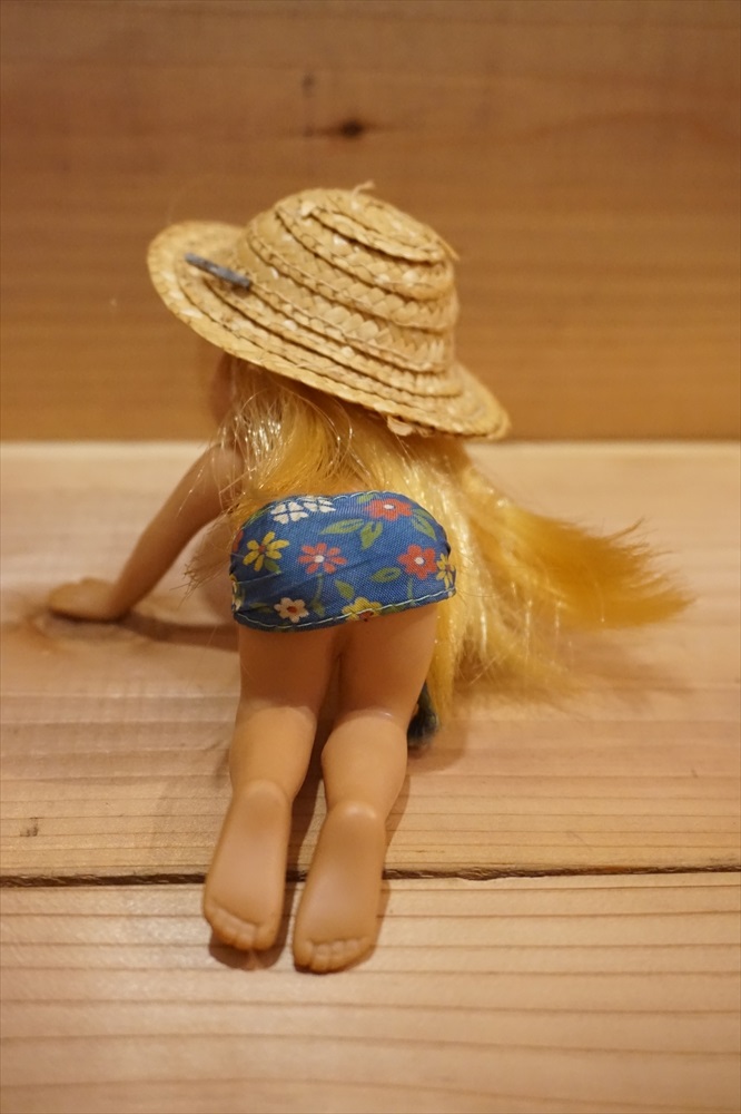 画像: セクシー 女性 ソフビ人形
