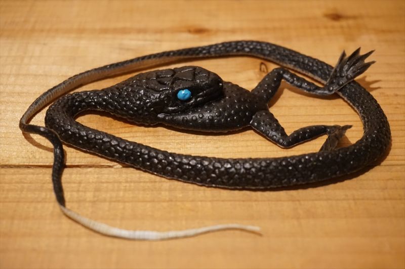 画像: ゴム製 カエルを食べるヘビ 【A】
