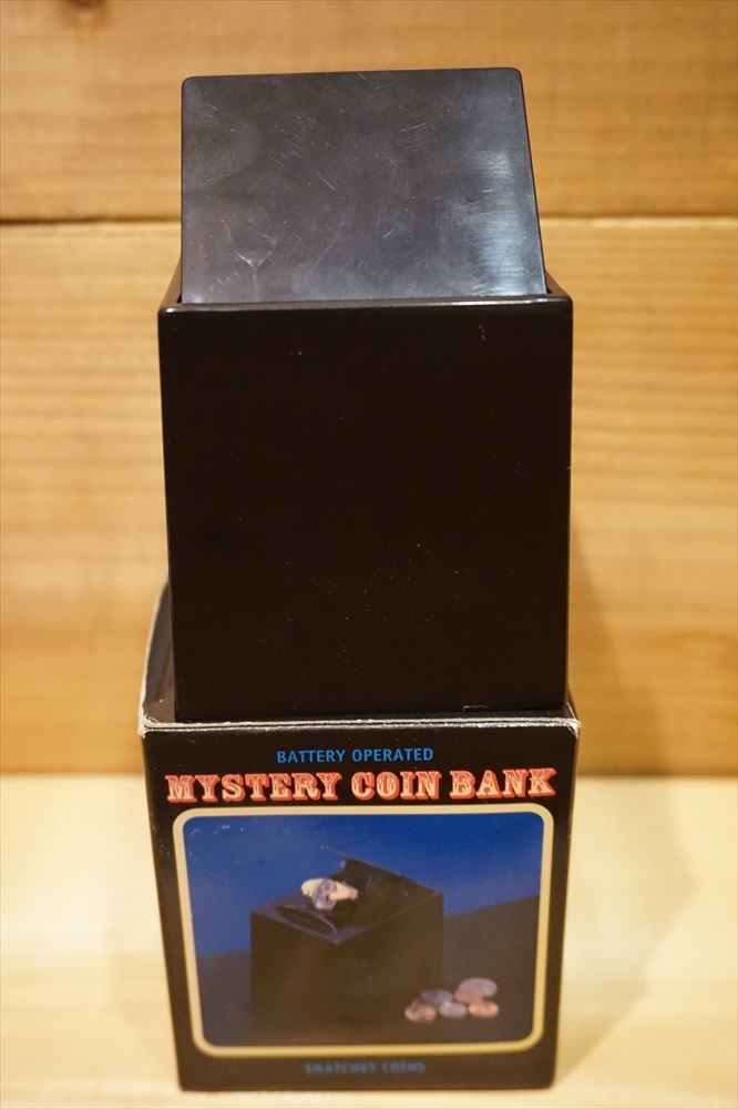 画像: MYSTERY COIN BANK