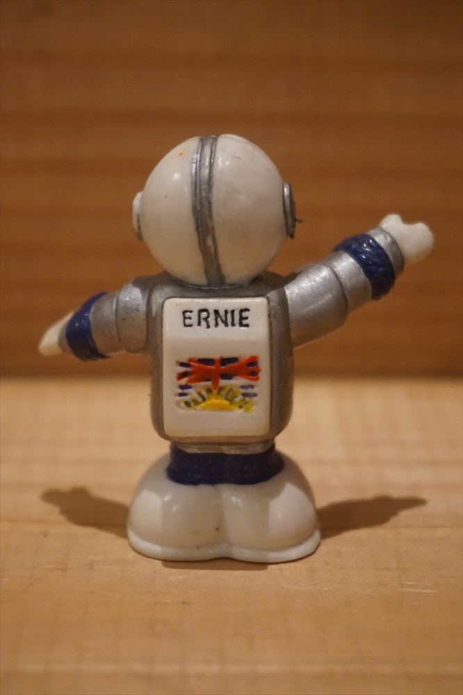 画像: 86 CANADA EXPO ERNIE PVC 【A】