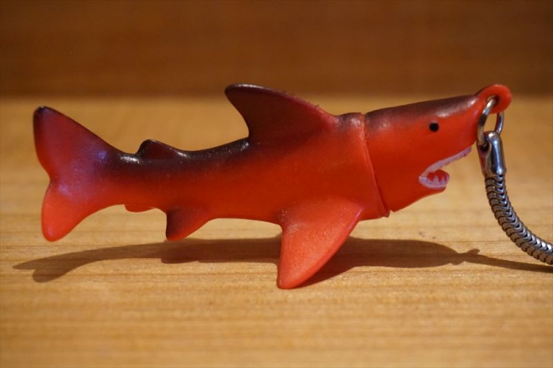 画像: 日本製 サメ ミニソフビ キーホルダー 【C】 