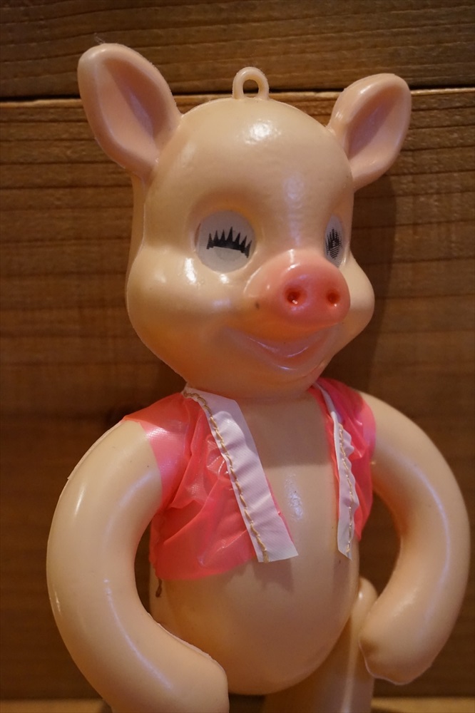 画像: WINKIE EYE PIG