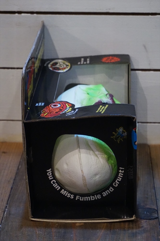 画像: Weird Ball FOOTBALL